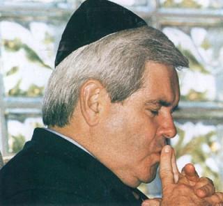 Zionist neocon Newt Gingrich with a Jewish yarmulke in apparent Kabbalist pose.