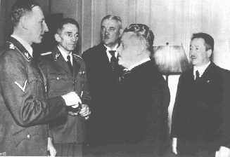 Heydrich, am 20. 1. 1942 in Prag