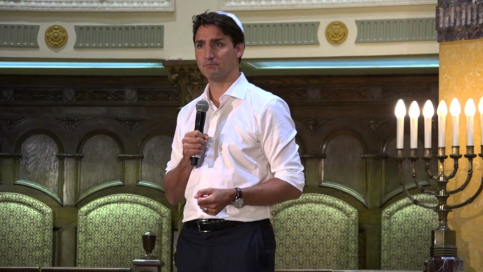 Pictures of Canada's PM Justin Trudeau with his Jewish-Israeli masters